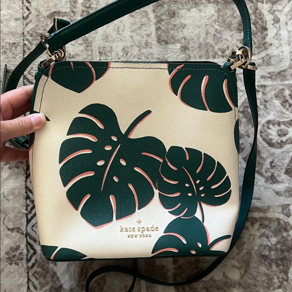 Kate Spade Green and White Tropical Crossbody bucket Bag